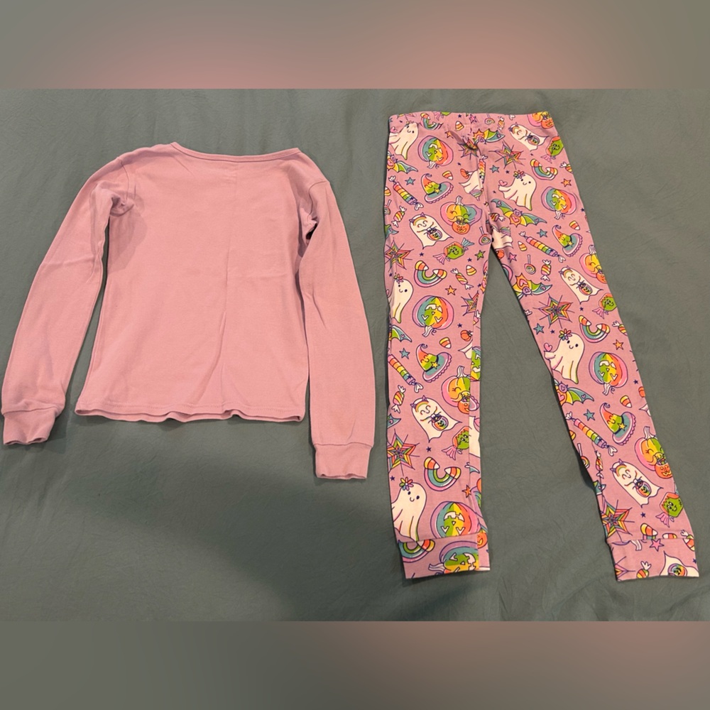 The Children’s Place “Boo Crew” Glow in the Dark Pajama Set 👻🍭🍬🧙🏻‍♀️🎃 - Picture 9 of 9